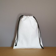 Pochon moyen en coton blanc 25x20 cm